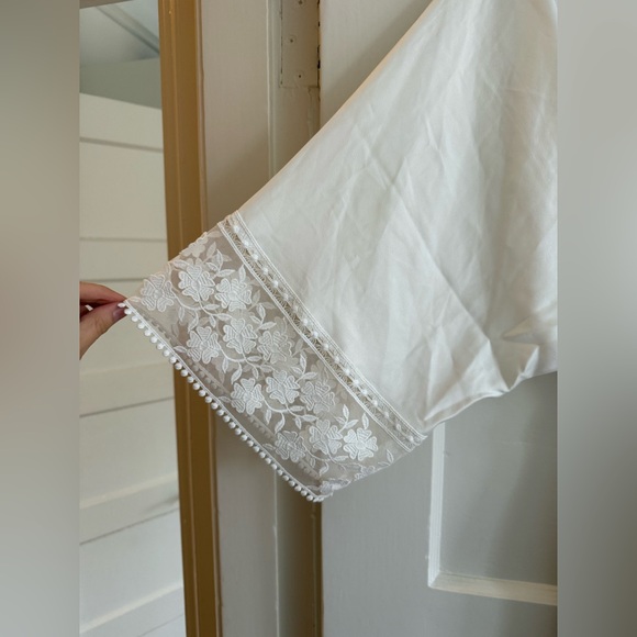 Flora Nikrooz Charmeuse Robe - Picture 6 of 7